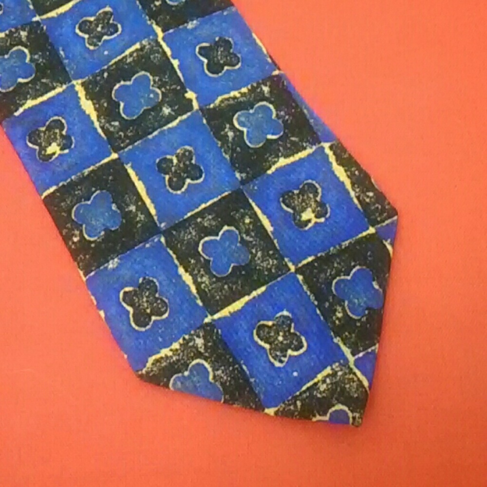 HUGO BOSS Silk Tie Made In Italy EUC